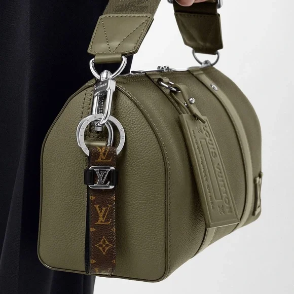 Authentic Louis Vuitton LV Dragonne Monogram Macassar Cles Key Holder Keychain - Picture 2 of 13